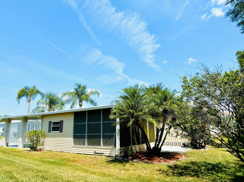 4738 Crestview Dr. a Lakeland, FL Mobile or Manufactured Home for Sale